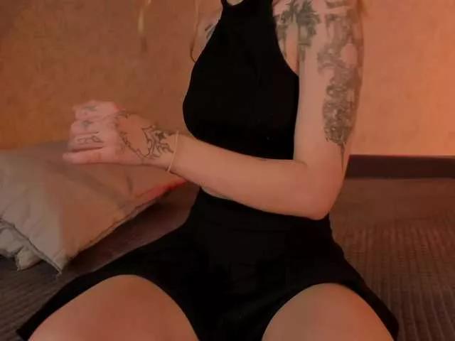 millaeyes on BongaCams 