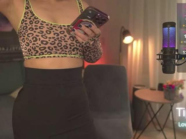 MiraWair on BongaCams 