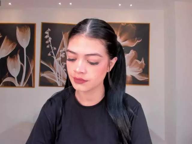 NiaMiller on BongaCams 