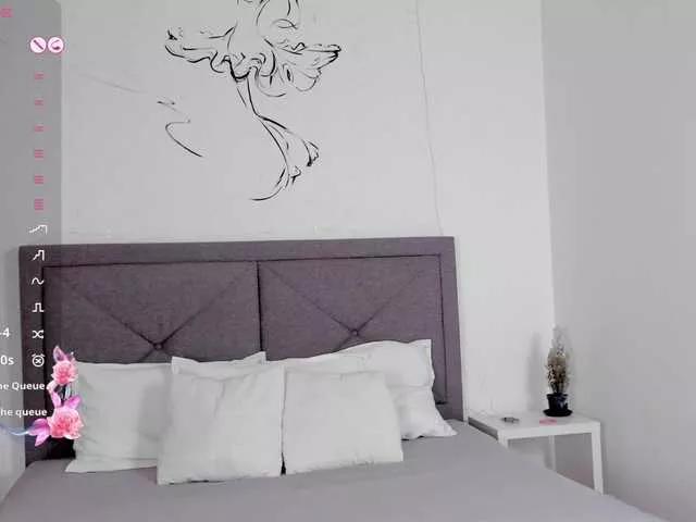 NicoleIris on BongaCams 