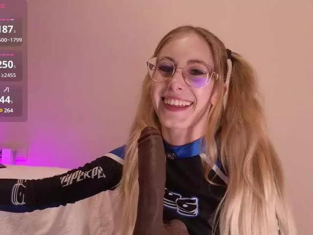 Nikki-Gia
