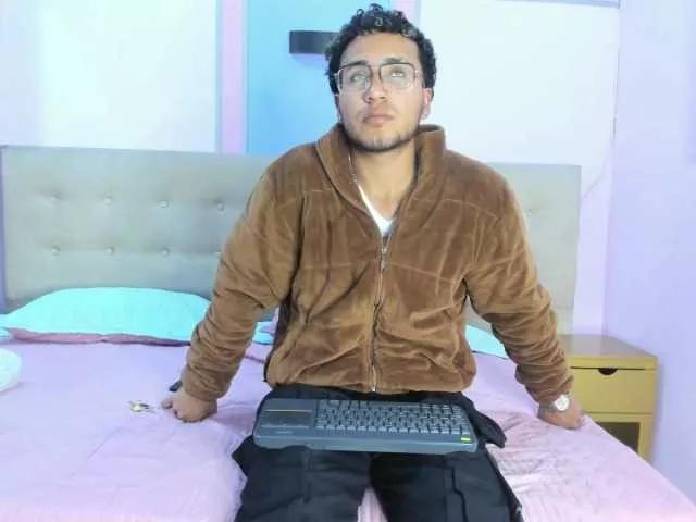 Noa-N-Carolain on BongaCams 