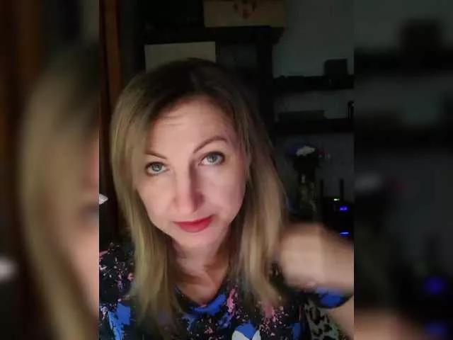 Nushka1939 on BongaCams 
