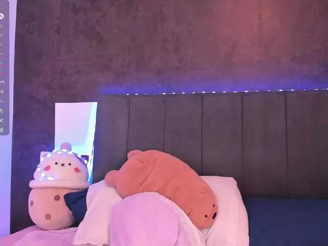 PaulinRoss on BongaCams 