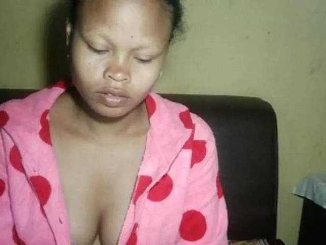 Pussy01lips on BongaCams 