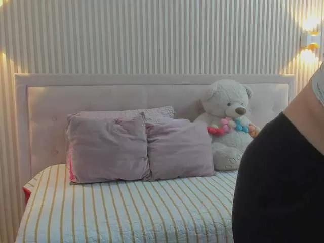 rousee on BongaCams 