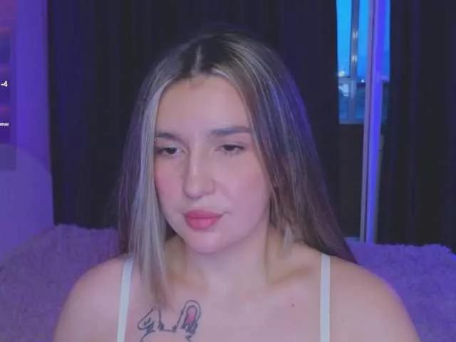 RoxyChilli on BongaCams 
