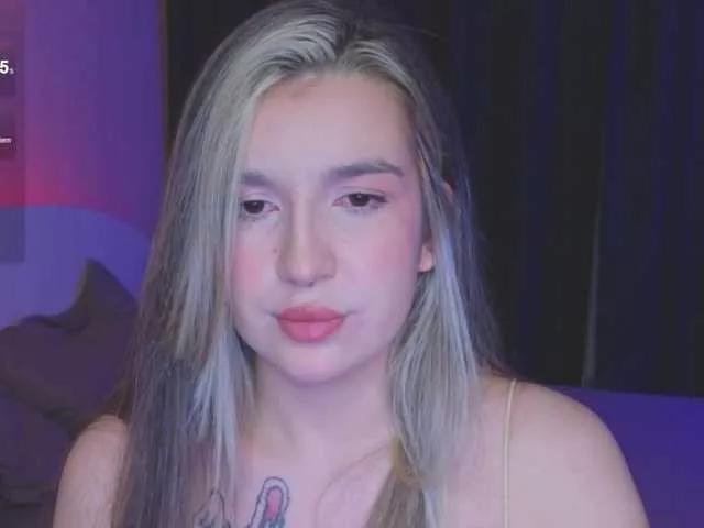 RoxyChilli on BongaCams 