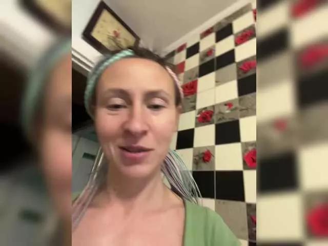 Saveta on BongaCams 