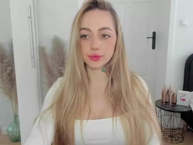 SEXYcoralie on BongaCams 