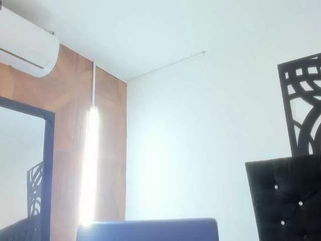 Shanelle3 on BongaCams 