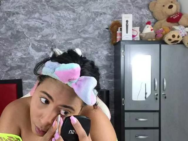 SophieSweetx on BongaCams 
