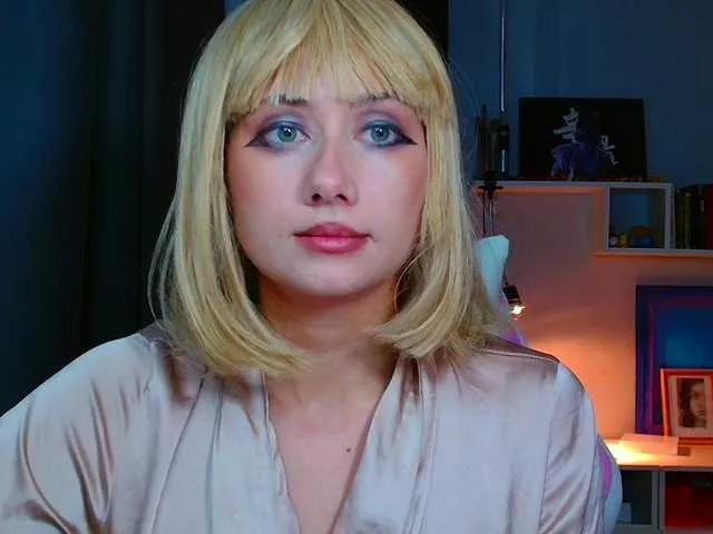 stawbarynut on BongaCams 