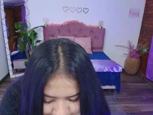 Talia-tay on BongaCams 