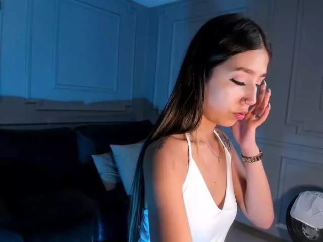 TaraLawrence on BongaCams 