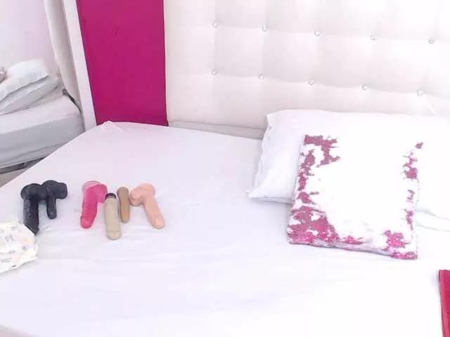 tiny-whore