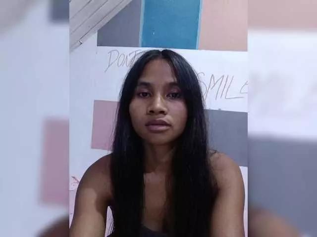 TitiAnnah on BongaCams 