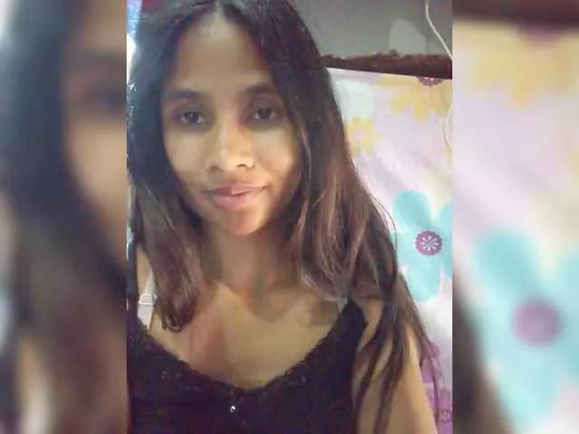 TitiAnnah on BongaCams 