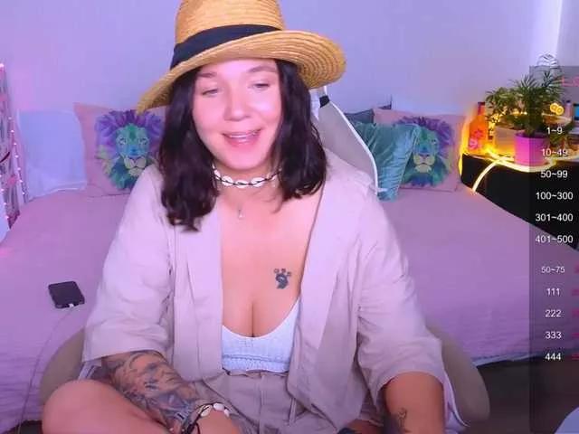 WhiteSoul on BongaCams 