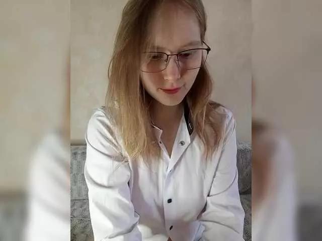 Yumi-Yumi on BongaCams 