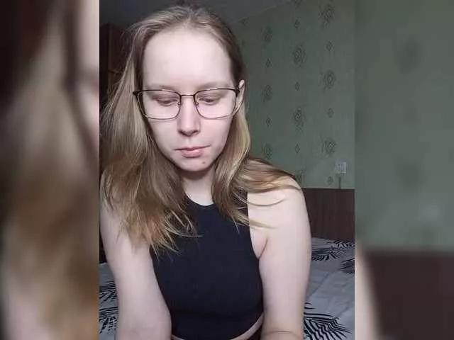 Yumi-Yumi on BongaCams 