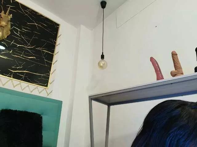 zhamira21 on BongaCams 