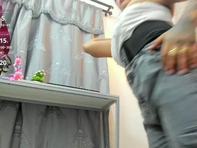 zhamira21 on BongaCams 