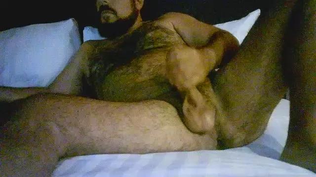 4u25 on Cam4 