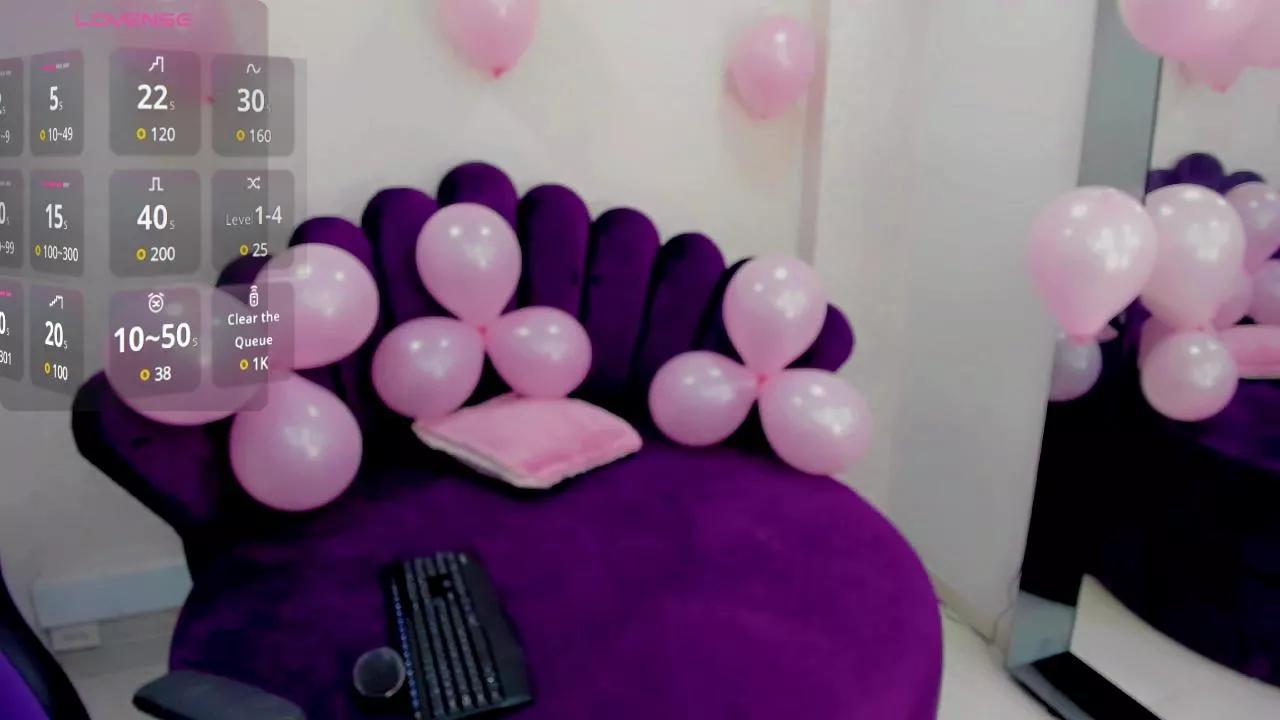 _Emily_Hots on Cam4 