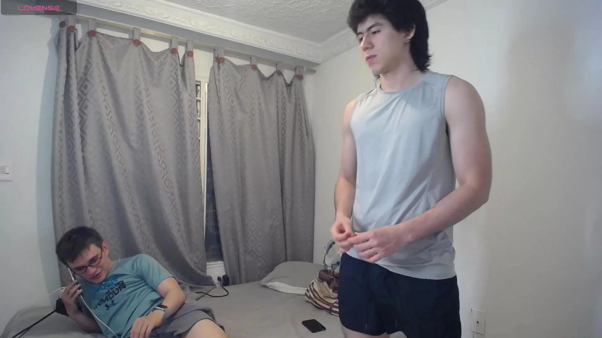 _the_neighbors on Cam4 