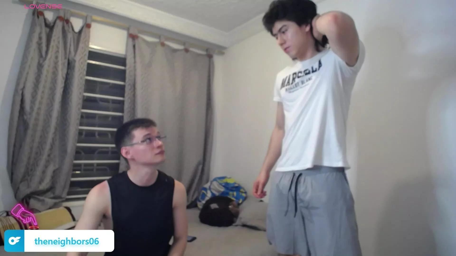 _the_neighbors on Cam4 