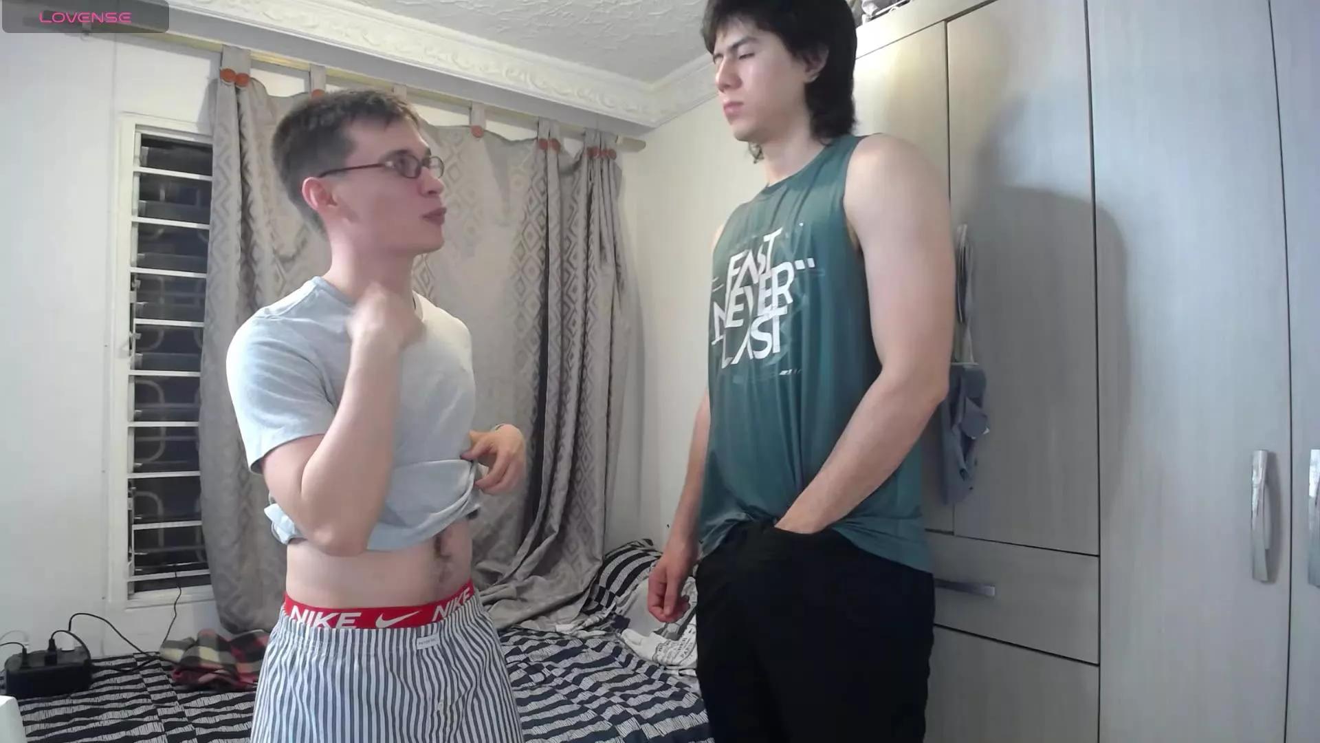 _the_neighbors on Cam4 