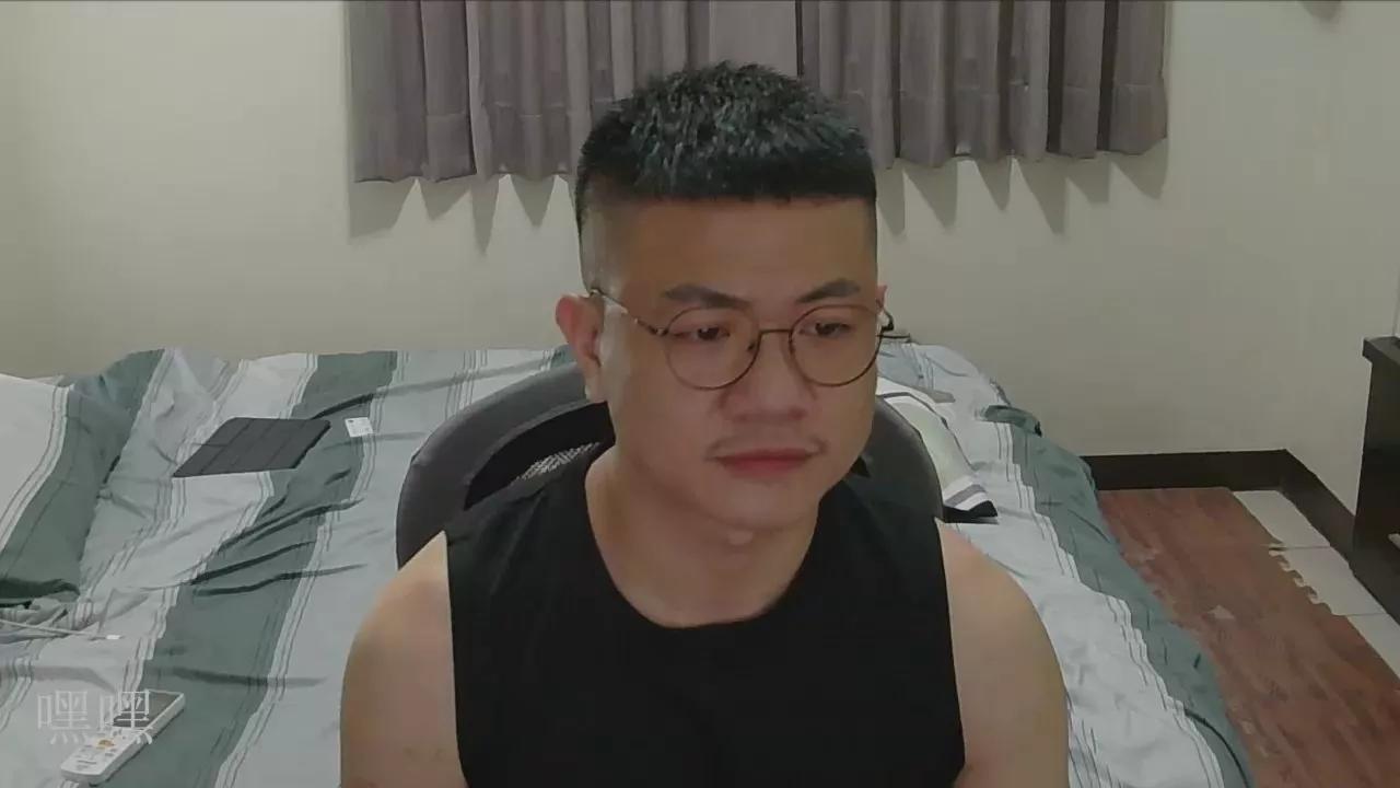 _YOMOY_ on Cam4 