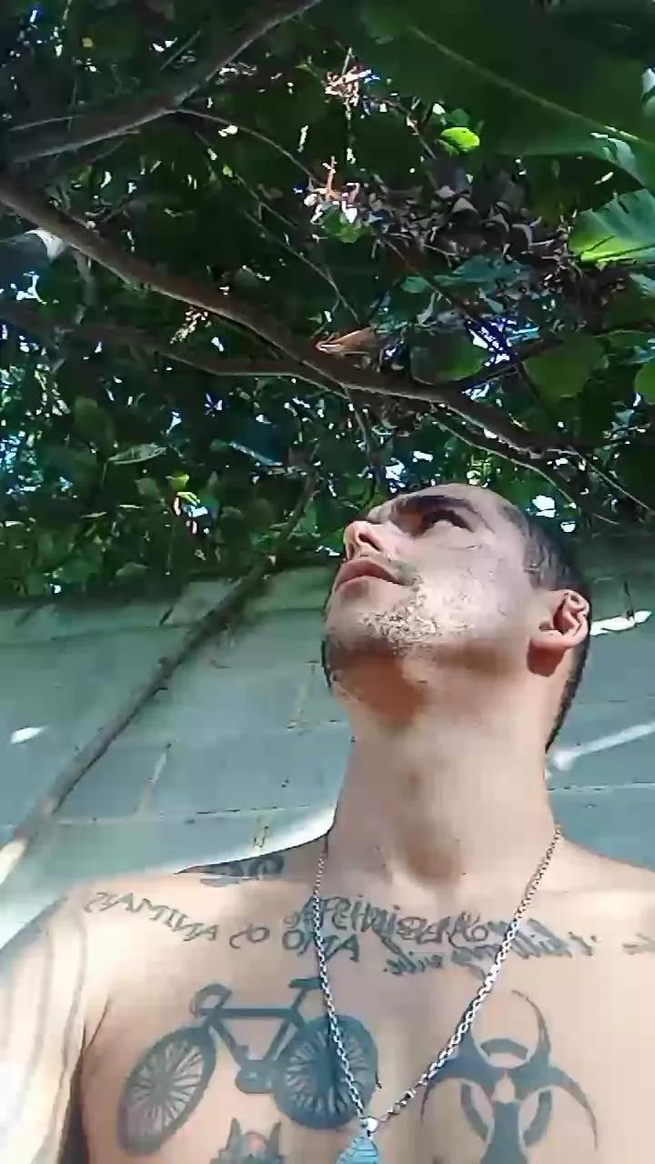 AbrahaoLutador on Cam4 