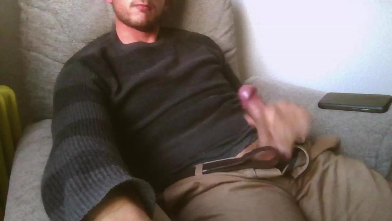 Akraga_cam on Cam4 