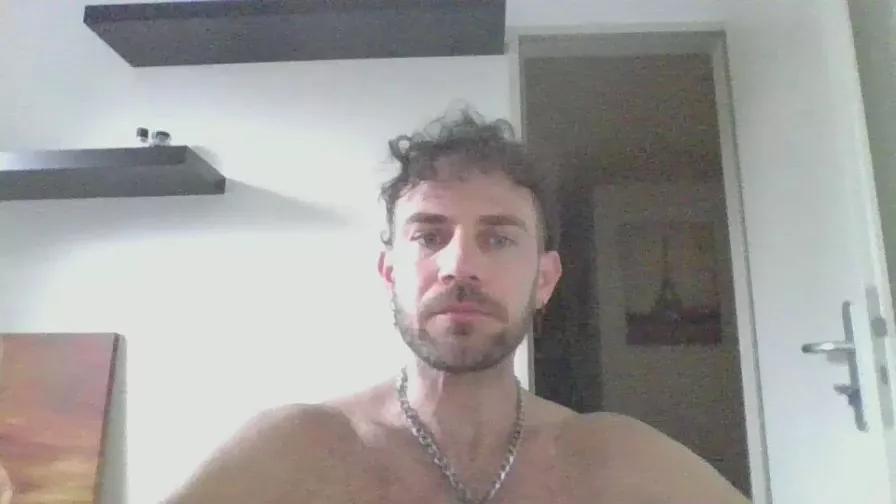 ALPHA_HUNK on Cam4 