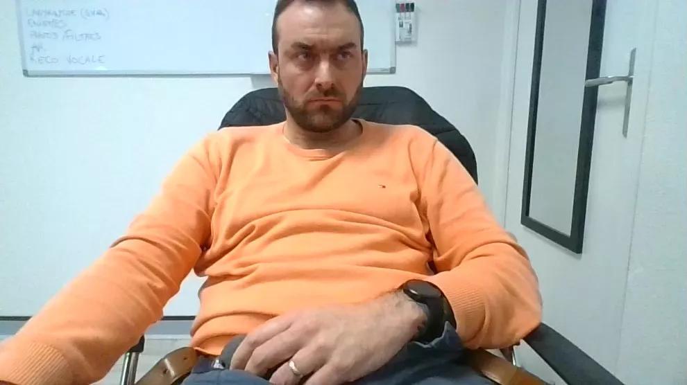 amant35_x on Cam4 