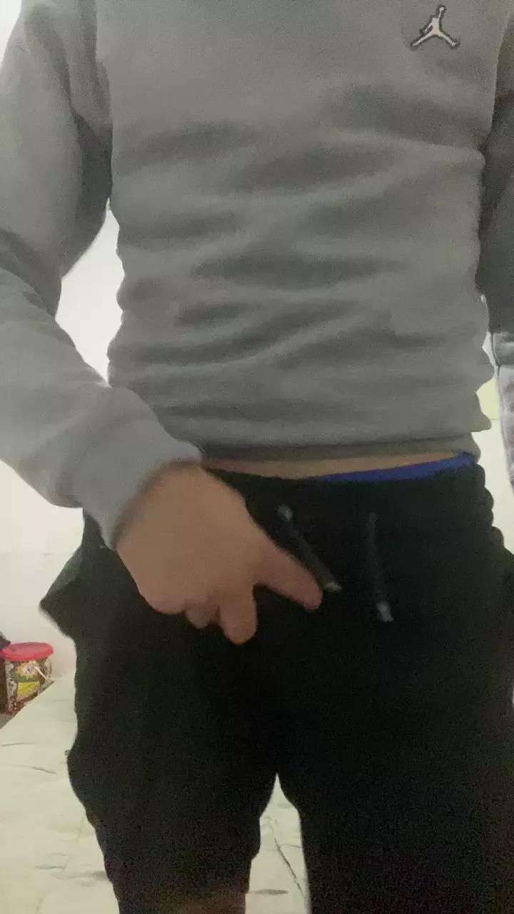 Ambi234 on Cam4 