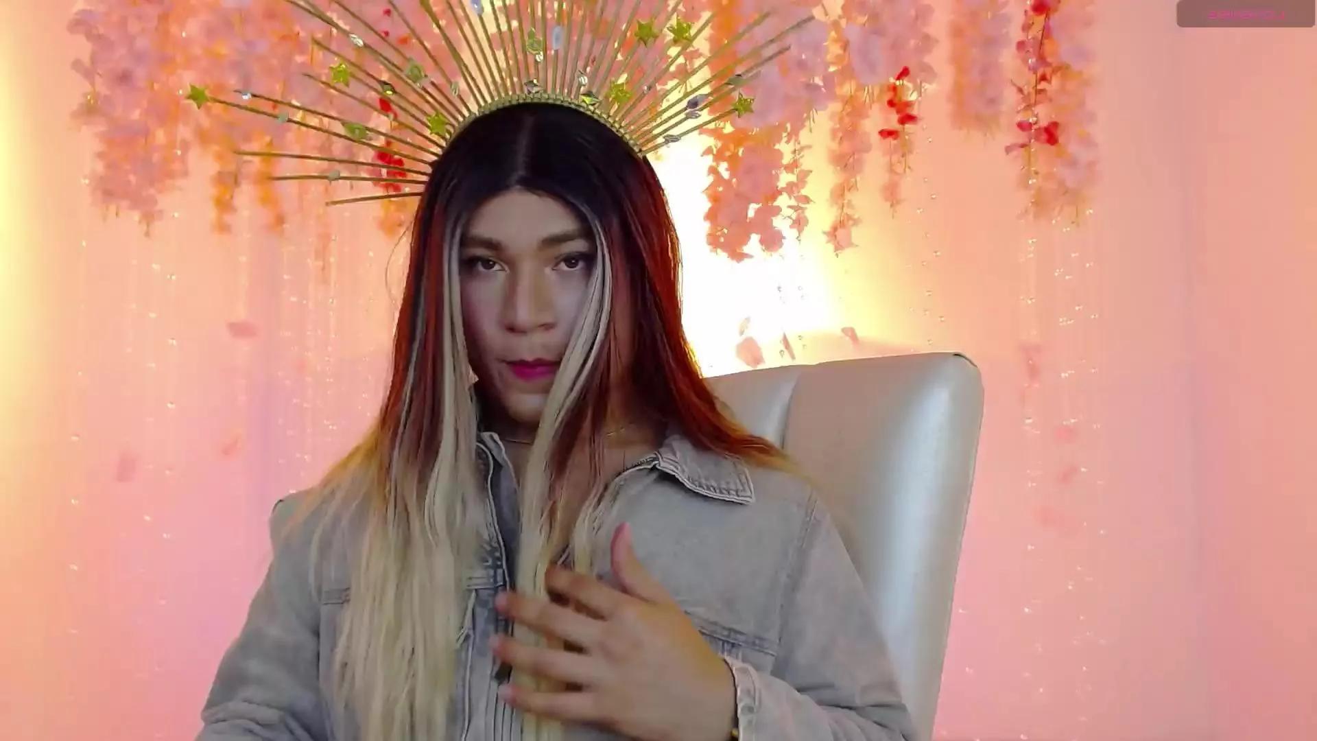 AndrewPeach on Cam4 