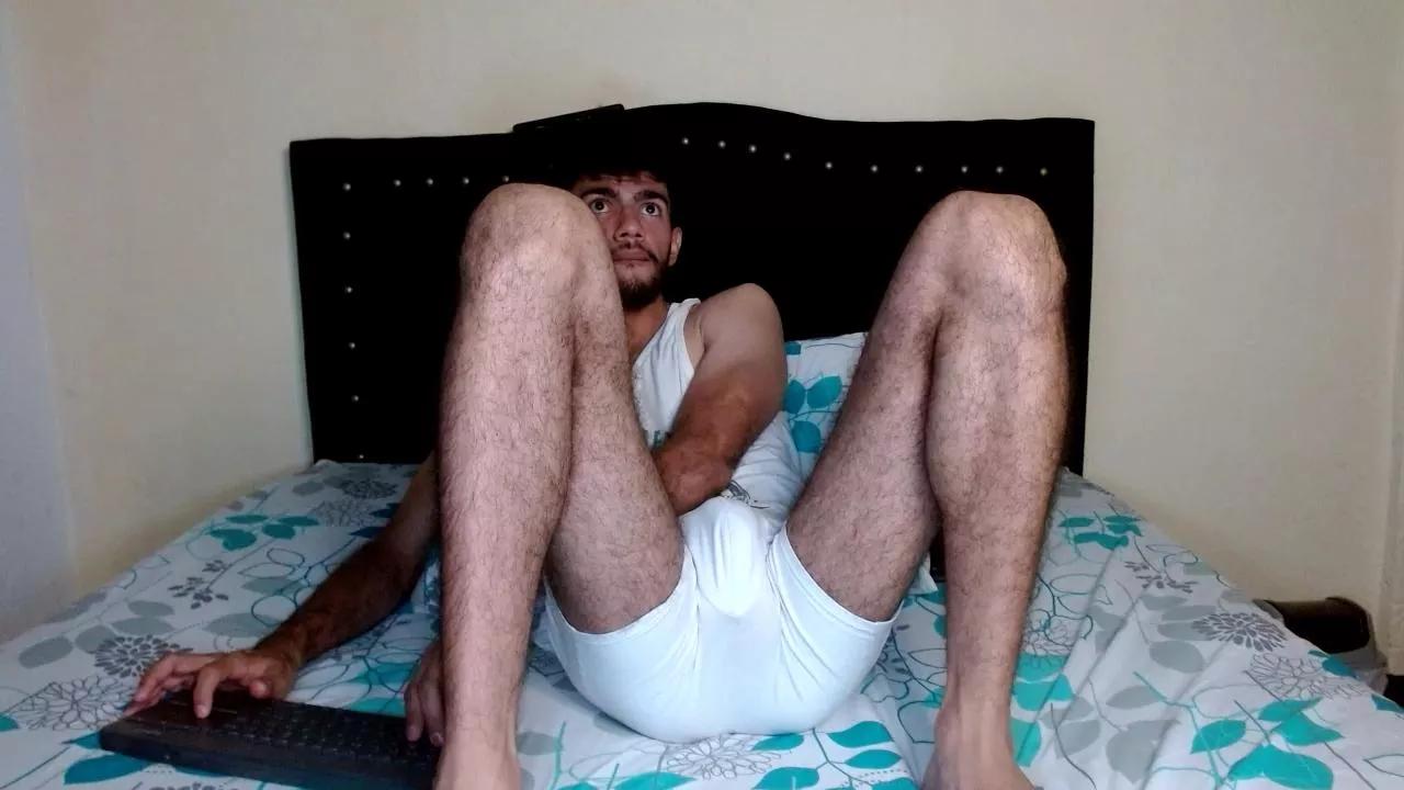 Bear_97x on Cam4 