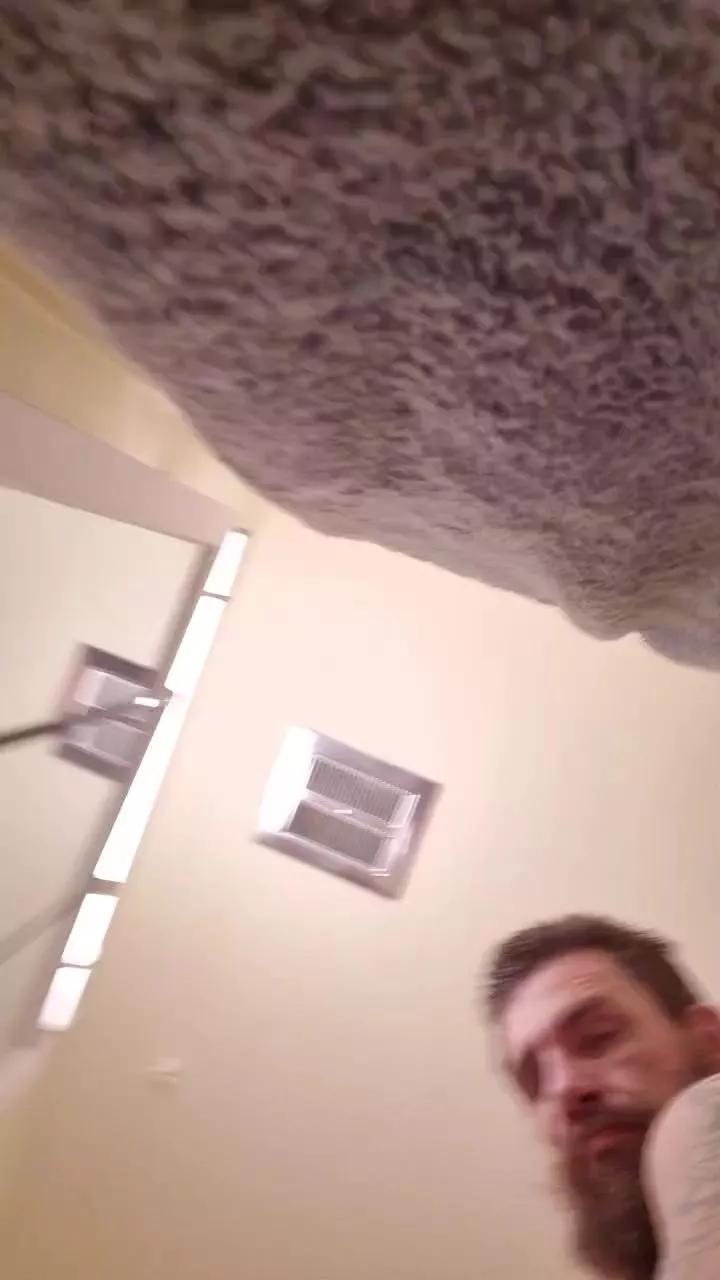 Beardedveteran on Cam4 