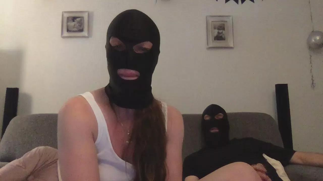 Bella_und_Uwe on Cam4 