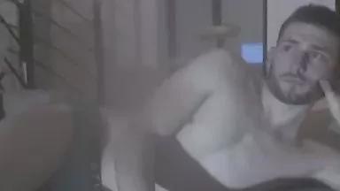Benitoushow on Cam4 
