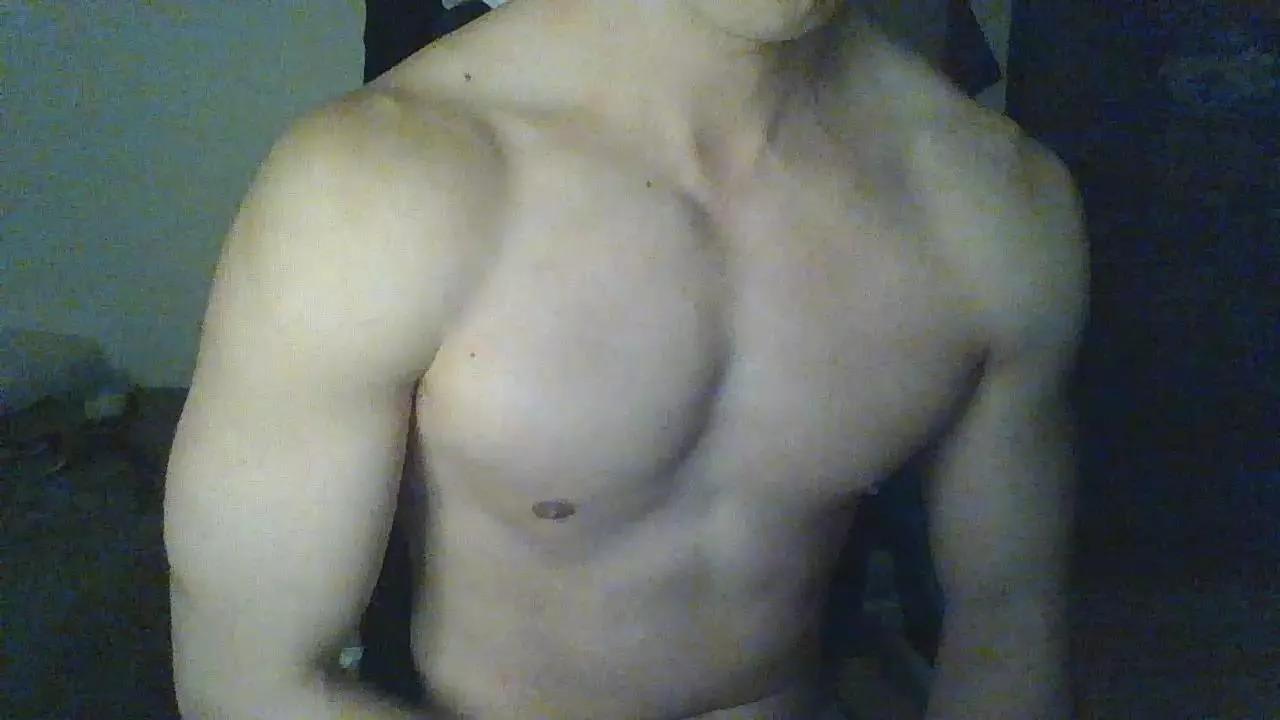bigdragon0857 on Cam4 