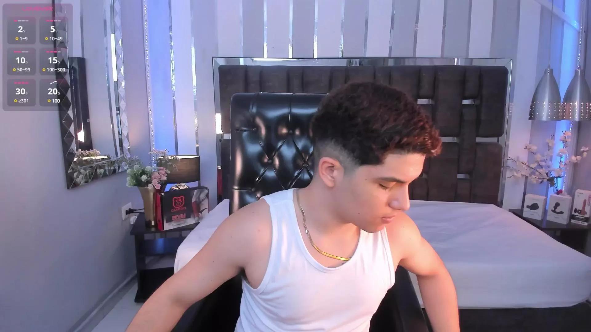 Brat__ on Cam4 