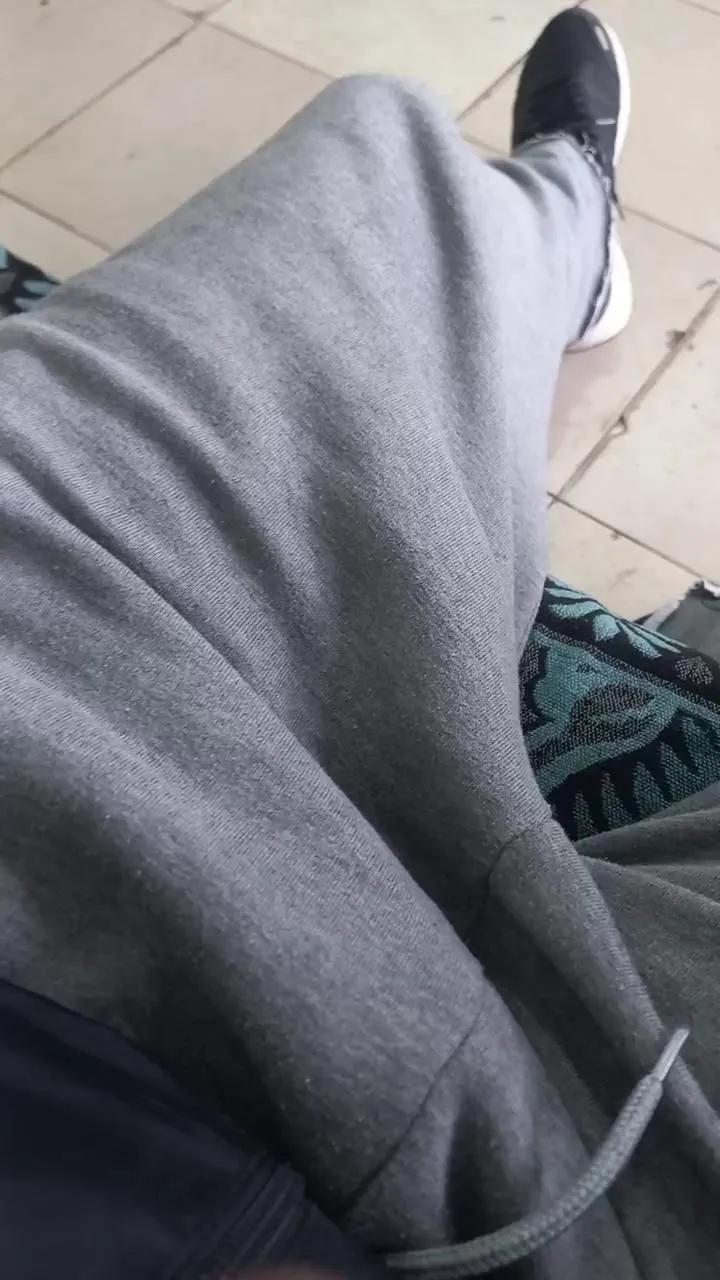 Burroloco69 on Cam4 