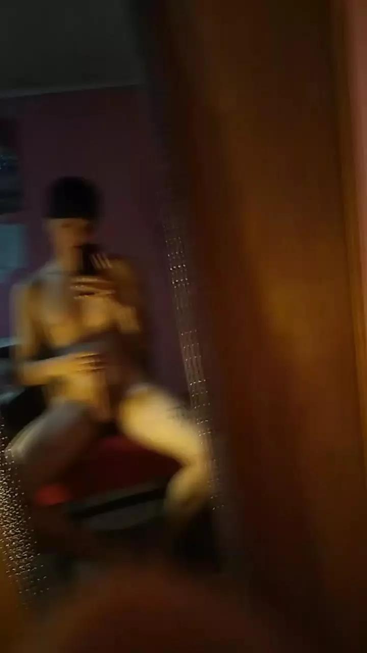 camxcamsky on Cam4 