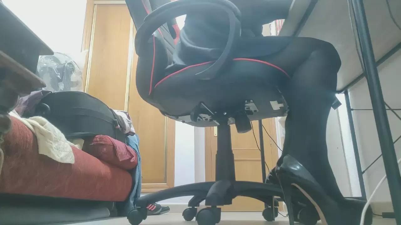 ChloeTvFem on Cam4 