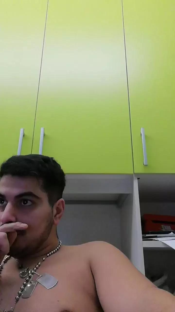 ciaosonoio87 on Cam4 