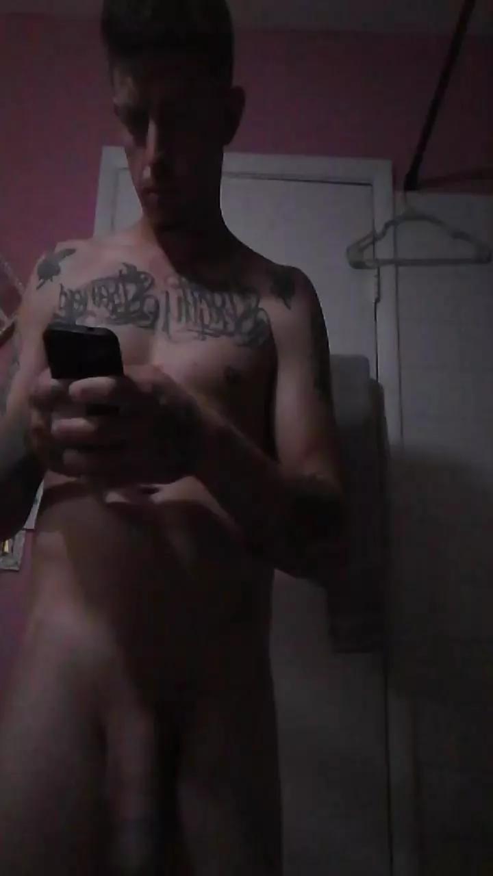David_in_702 on Cam4 